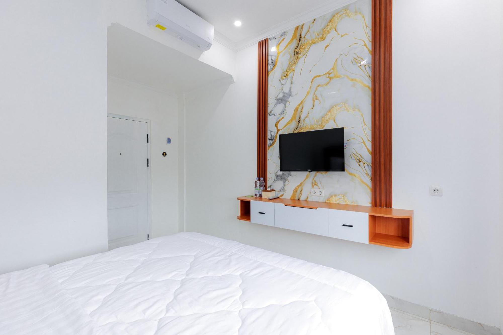 Urbanview Hotel Amira Syariah Bogor Pamoyanan Extérieur photo