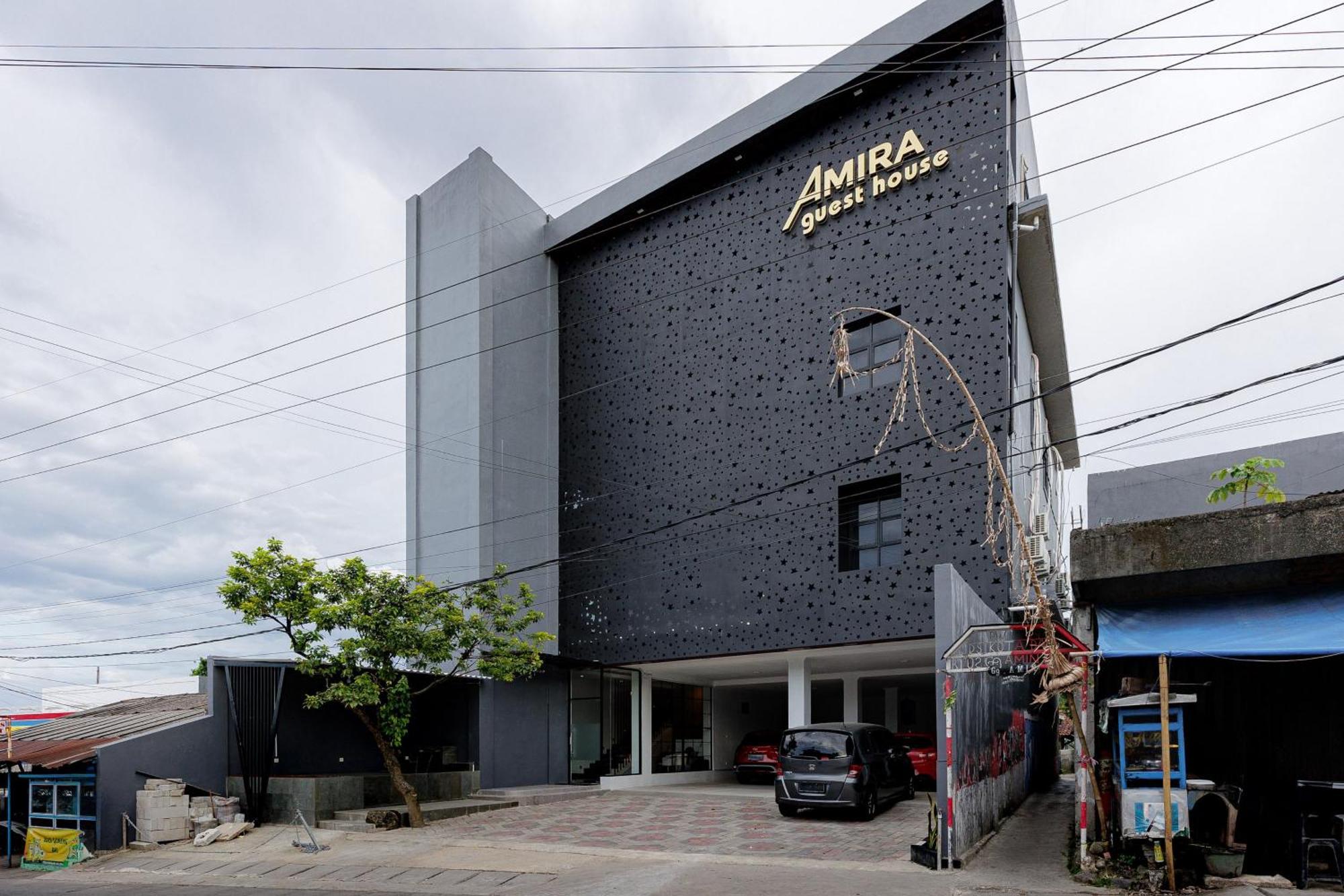 Urbanview Hotel Amira Syariah Bogor Pamoyanan Extérieur photo