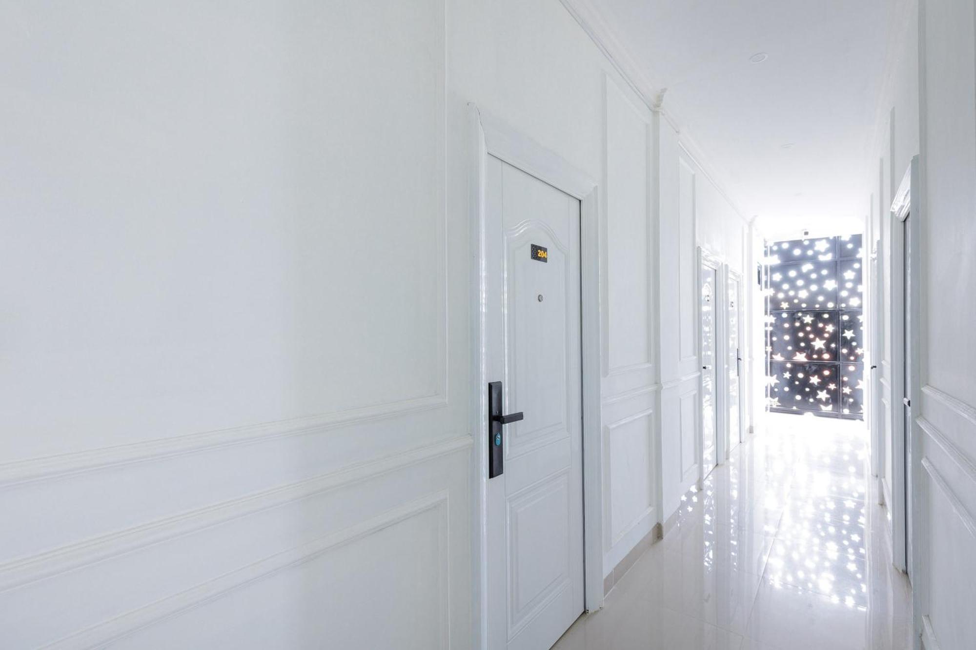 Urbanview Hotel Amira Syariah Bogor Pamoyanan Extérieur photo